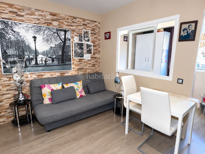 Foto 558aa235-5461-4f7c-9417-f180a1d7868c. Piso en Centro Torre del Mar