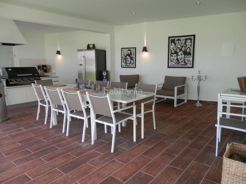 Foto 11287c49-dea4-4887-b7f1-14c034f97e99. Chalet avec chauffage parking piscine dans Altea ciudad Altea