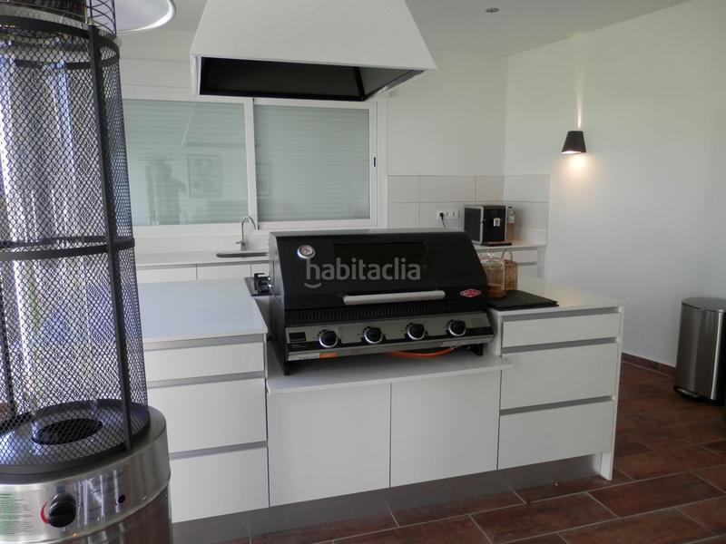 Foto 999d54fe-f187-45ac-861b-d1c0589d0c35. Xalet amb calefacció aparcament piscina a Altea ciudad Altea