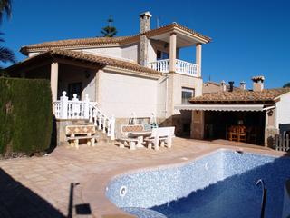 Chalet en Pueblo-Ubanizaciones