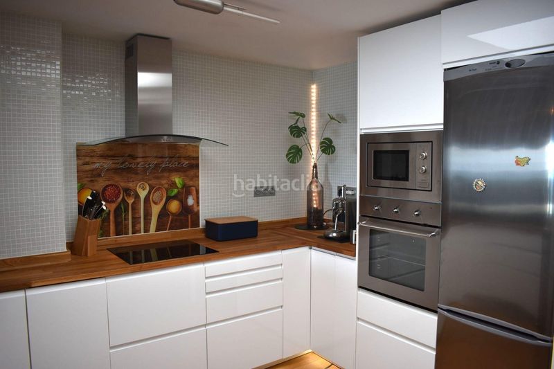 Foto 13721c69-e648-48b0-a799-bfea53615ba0. Apartamento en Altea ciudad Altea