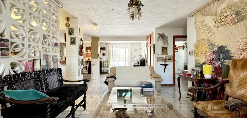 Foto f047f665-23c9-436a-bc27-c8695e2bb640. Casa amb piscina a La Zenia Orihuela