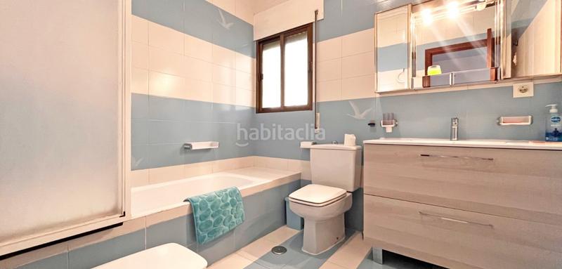 Foto 67682ef7-52ea-461a-910f-ca16cbd9a843. Casa amb piscina a Cabo Roig Orihuela