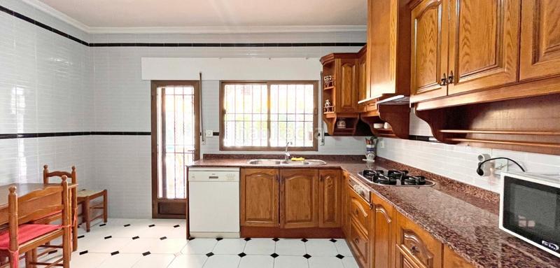 Foto 38e7e6f0-dc07-4b79-9e50-cac03c04a502. Maison avec piscine dans Cabo Roig Orihuela