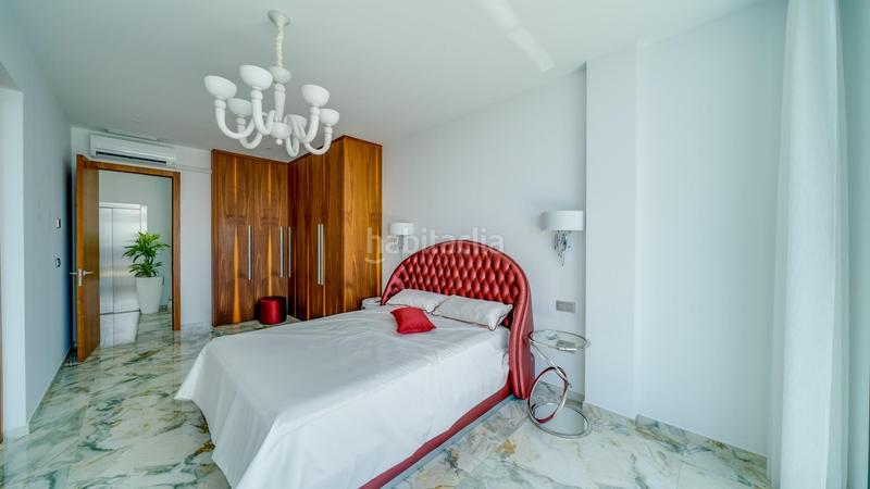 Foto 9a906ee9-aa00-4998-a4a8-b4b001fc2d75. Chalet con riscaldamento parcheggio piscina in Golf Bahía Finestrat