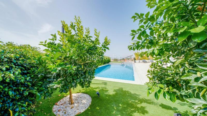 Foto ed99b8e2-8ee4-4ddc-bf4f-7c66b5b286a1. Chalet con riscaldamento parcheggio piscina in Golf Bahía Finestrat