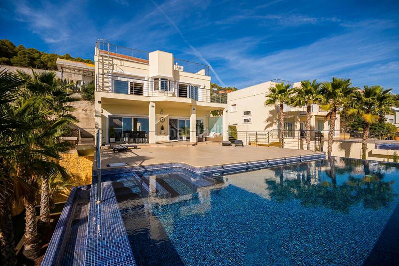 Foto 32172a24-26ac-4e60-8ec6-48b11e477f45. Chalet mit heizung parking pool in Gran Sol Calp