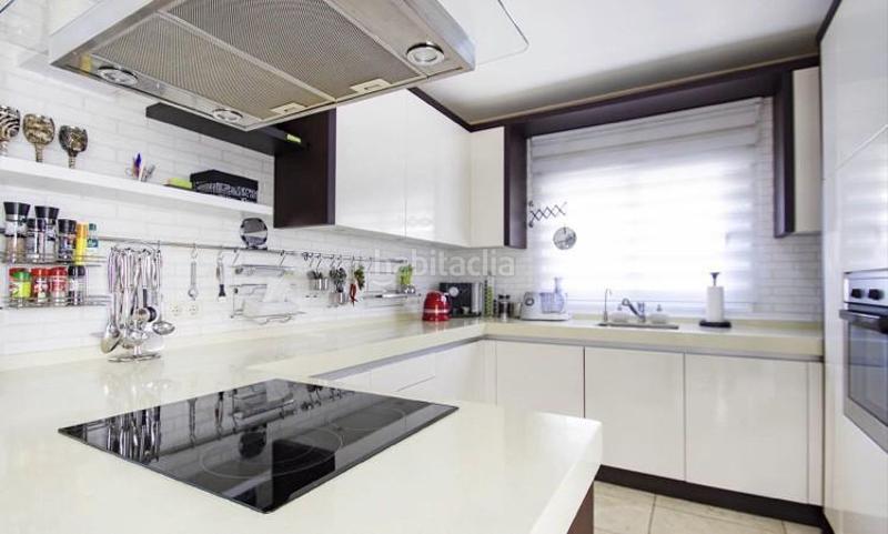 Foto d8f9fe5e-cbe9-45cb-846d-223bd96254e6. Chalet con riscaldamento parcheggio piscina in Gran Sol Calp