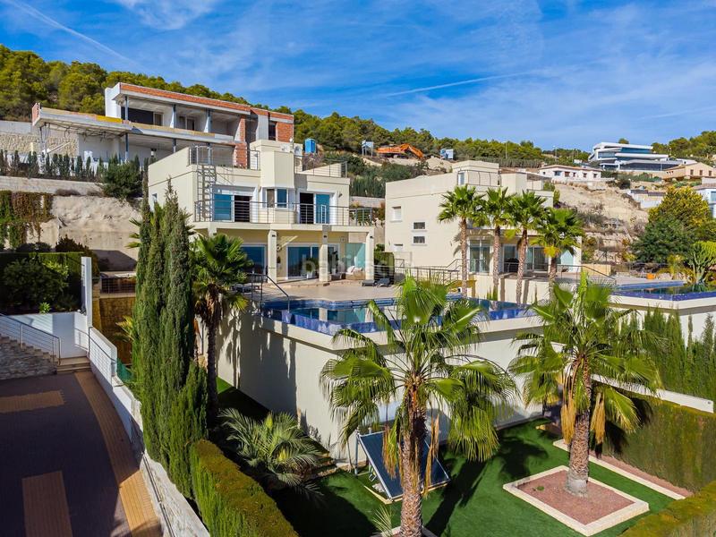 Foto dabc25bd-5867-447f-8930-340a4212ab01. Chalet con riscaldamento parcheggio piscina in Gran Sol Calp