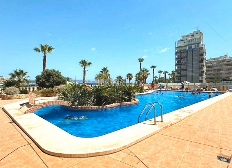 Foto bc66e4e5-b3ba-43c9-b3e4-c2b10ed9acee. Apartament amb calefacció aparcament piscina a Puerto Calp