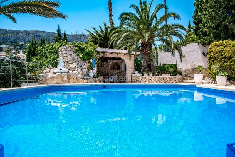 Foto 1f6f04d1-88cc-47e6-ae34-a5d8178167c2. Chalet con riscaldamento parcheggio piscina in Canuta Calp