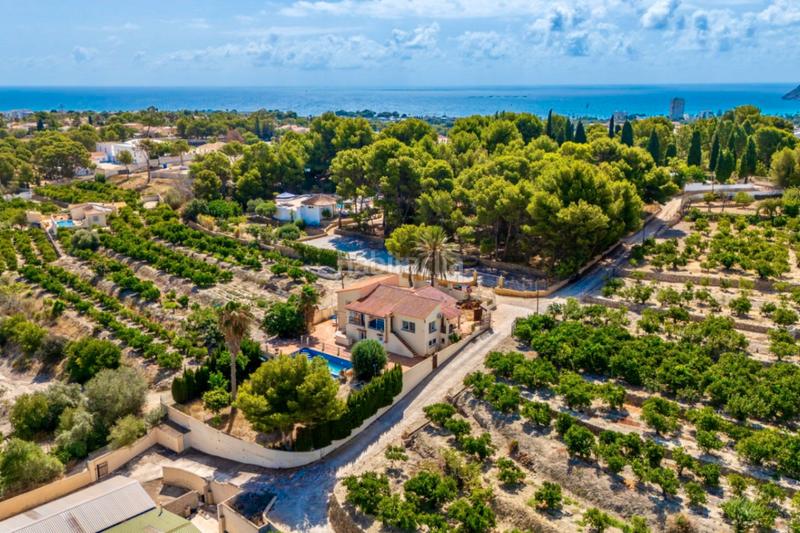 Foto 5e5dfc48-0290-49e0-a673-ece45f68b8b0. Chalet en Pueblo-Ubanizaciones Alfàs del Pi (l´)