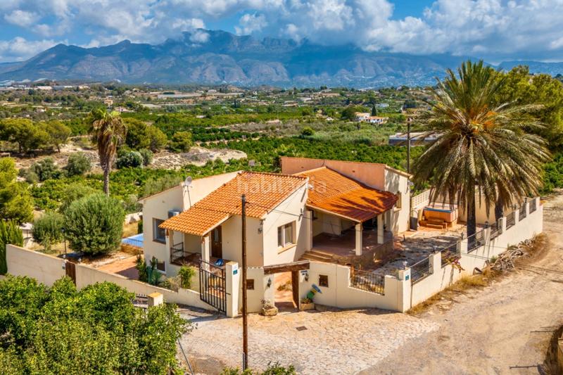 Foto 624f9766-11cd-4cac-a7c6-d3e9a8eeeadc. Chalet en Pueblo-Ubanizaciones Alfàs del Pi (l´)