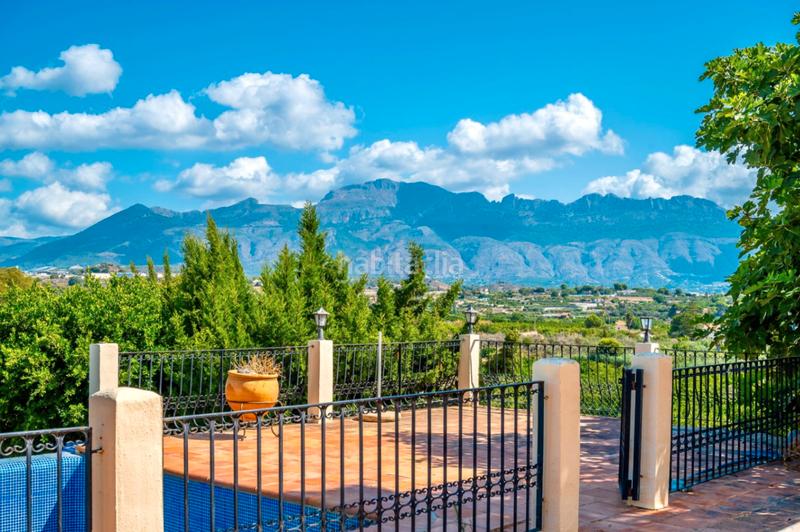 Foto c236dd7b-5ea9-478b-a319-0320e2118a0b. Chalet en Pueblo-Ubanizaciones Alfàs del Pi (l´)