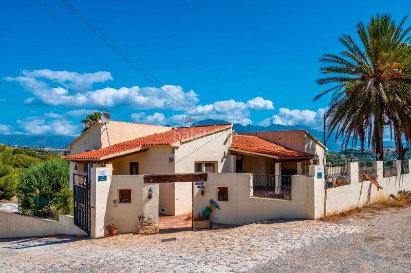 Foto d47d1b09-5586-4c48-85ce-32cdae3753d2. Chalet en Pueblo-Ubanizaciones Alfàs del Pi (l´)