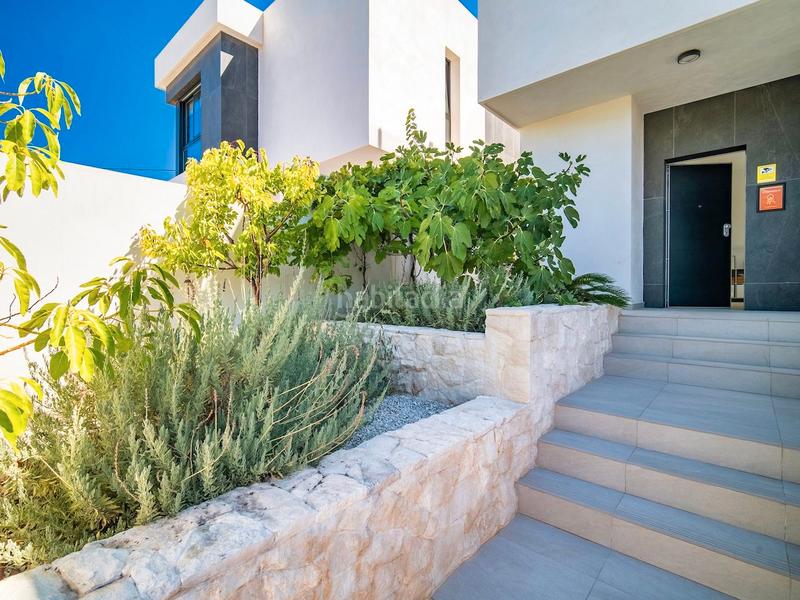 Foto 43984726-66f6-48d0-921d-441b9bfb15e9. Casa a schiera con riscaldamento parcheggio piscina in Alfàs del Pi (l´)