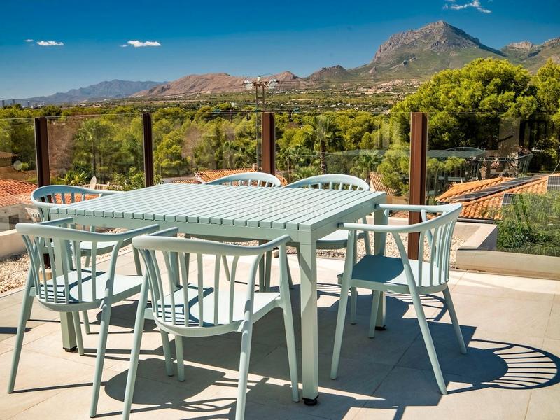 Foto e550fe4c-0d23-4c05-b660-fe3e4f8b459a. Casa a schiera con riscaldamento parcheggio piscina in Alfàs del Pi (l´)