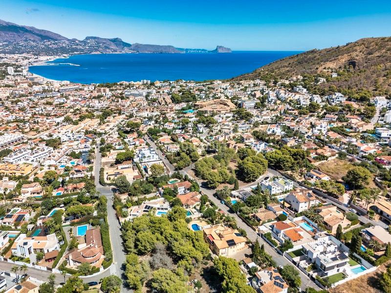 Foto 104a9896-3391-4446-a570-e00b7263eed7. Casa adossada amb calefacció aparcament piscina a Alfàs del Pi (l´)