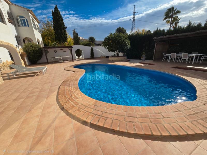 Foto 808a4d9e-f43d-4bda-9de7-d78e6694ec6a. Xalet amb calefacció aparcament piscina a La Empedrola Calp