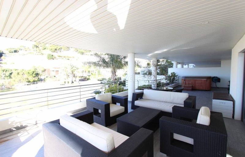 Foto 19bb1dd3-e090-43b8-824f-3f5287af07fc. Apartament amb calefacció aparcament piscina a Mascarat Altea