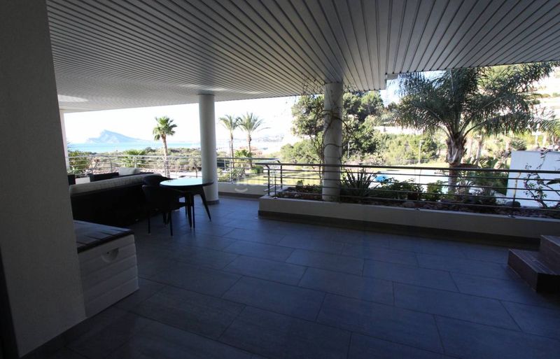 Foto 5ff3e2c3-9992-48c3-aedd-622c8738d446. Apartament amb calefacció aparcament piscina a Mascarat Altea