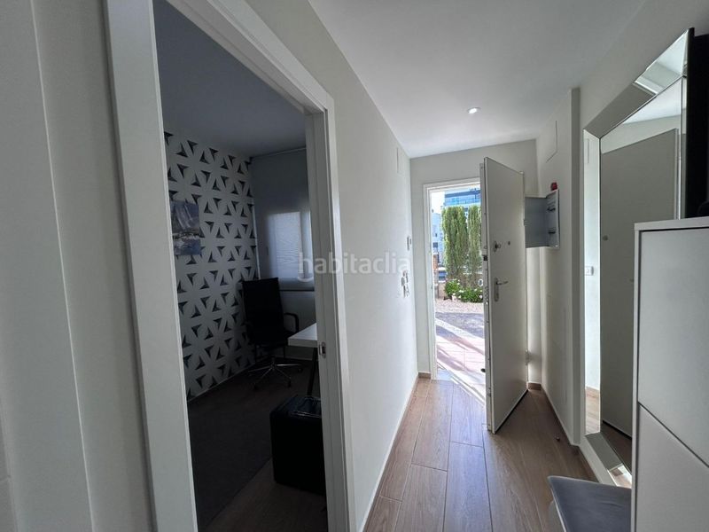 Foto 75e0f35d-710d-49ba-a1d6-d749d86bd4c1. Casa amb calefacció aparcament piscina a balcón de Finestrat-terra marina Finestrat