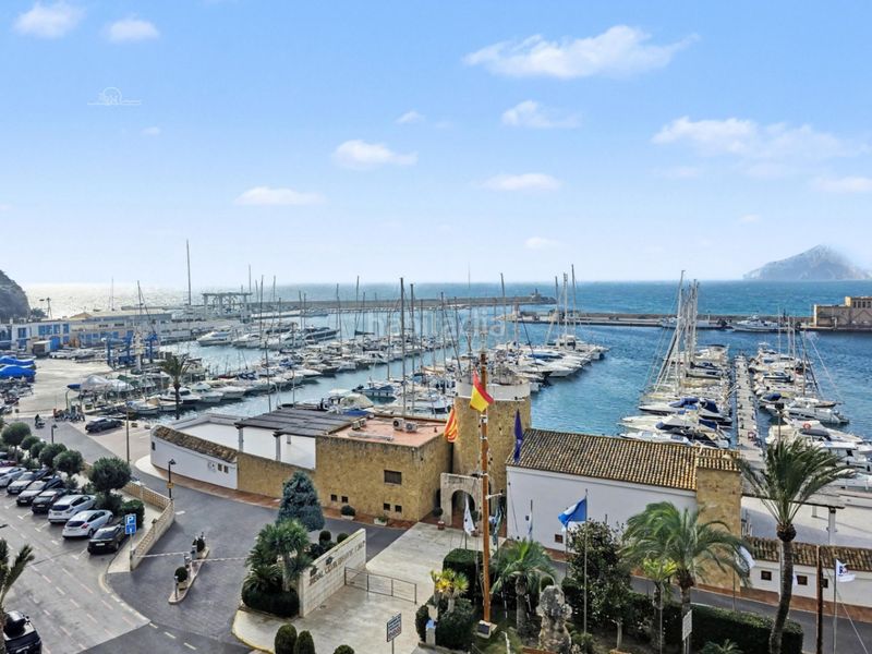 Foto 78ad6be4-7c8f-4430-a03f-24cd5e31dbf1. Apartament amb calefacció aparcament piscina a Puerto Calp