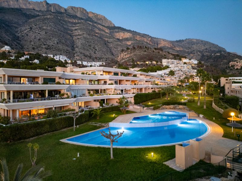 Foto 12dd5ab6-90cf-4f80-b5ac-ba0b84cb87a1. Apartament amb calefacció piscina a Altea la vella Altea