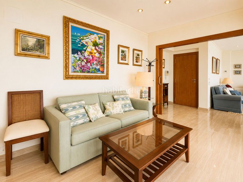 Foto 51980b3d-65b4-4f78-93d3-cb295bcb9cb8. Apartament amb calefacció aparcament piscina a Puerto Calp