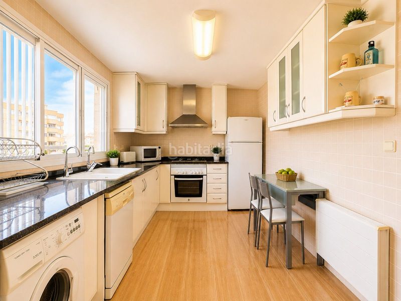 Foto 803d52f8-6726-4143-8eee-e94931a82ad9. Apartament amb calefacció aparcament piscina a Puerto Calp