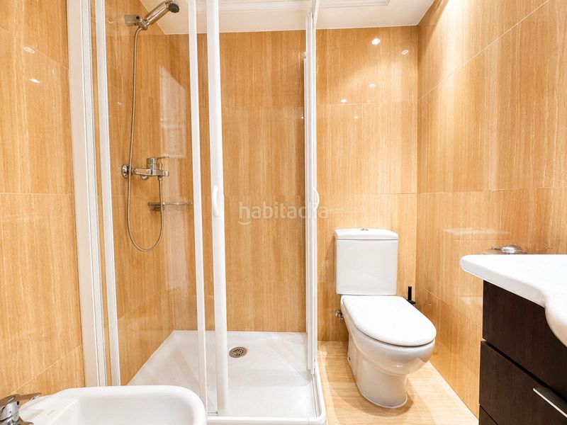 Foto 8cbc7431-f2b9-4b04-9a84-bb17b5d60e68. Apartament amb calefacció aparcament piscina a Puerto Calp