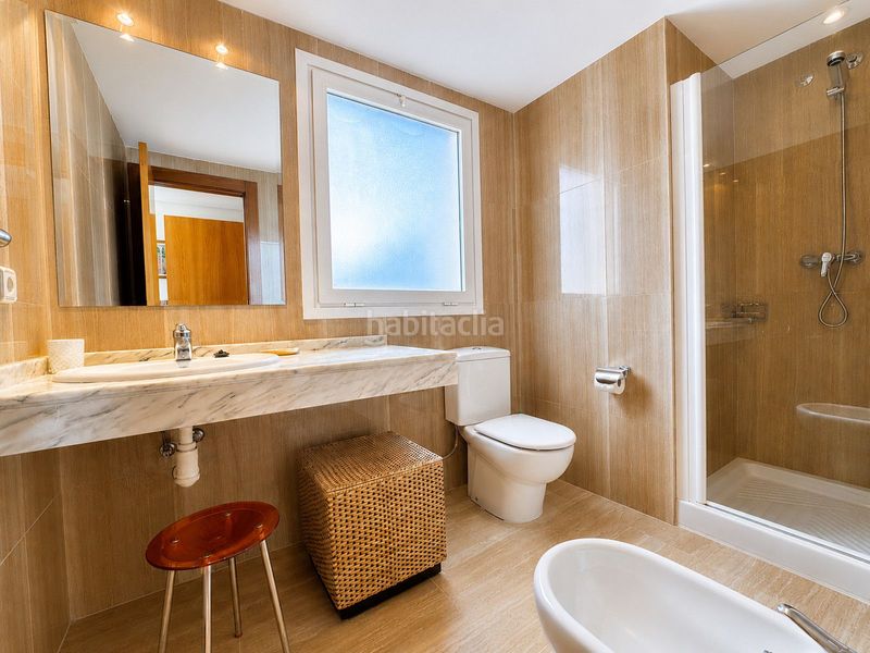 Foto f13bfa26-6f0e-4496-a8fa-dbd0d0550c50. Apartament amb calefacció aparcament piscina a Puerto Calp