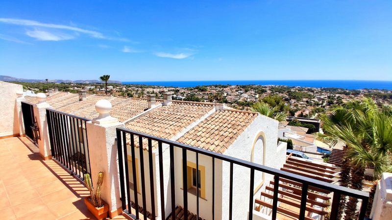 Foto b2200e6a-56ed-469a-8749-da3ce7001539. Casa amb calefacció piscina a Cometa Calp