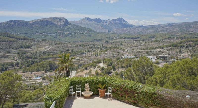 Foto fe2598f1-943a-4bd1-aa55-5023117a7d01. Xalet amb calefacció aparcament piscina a La Empedrola Calp