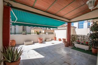 Attique  Calle jacinto benavente. Este tico de 212 m cuenta con una amplia terraza orientada al