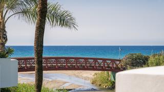Appartement  Arrabal p golf rio real. Se encuentra en una urbanizacin de lujo frente al mar. palm bea