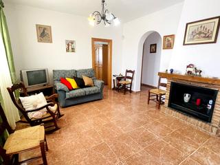 Masía en Bobadilla - Bobadilla Estación - La Joya. Casa de pueblo con parcela de olivos
