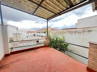 Casa a Alameda. Casa en el pueblo de alameda esta disponible