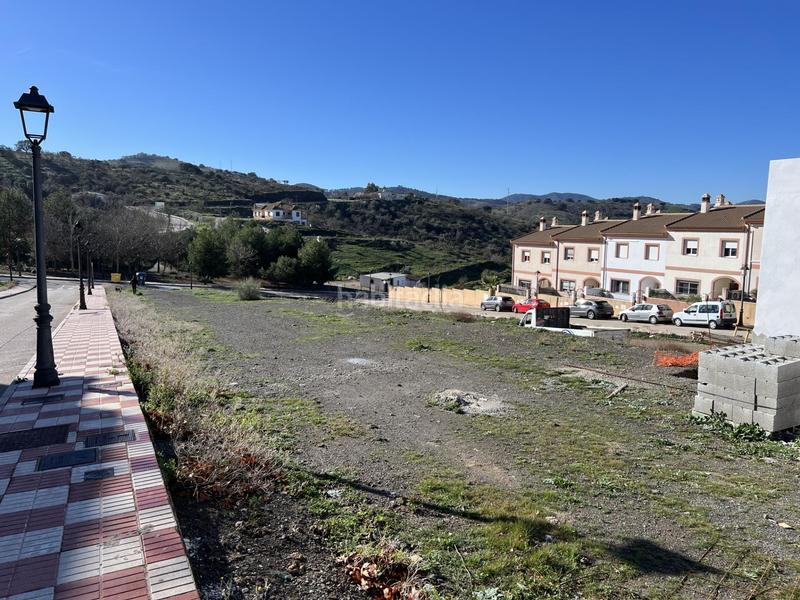 Foto b8840c25-3753-44c8-a458-1ec87ef6deea. Terreny residencial a Colmenar