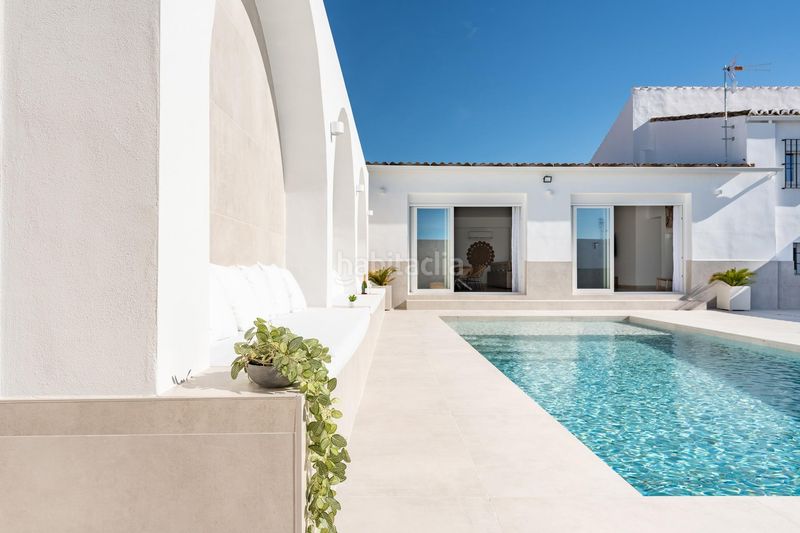 Foto c10ad8a6-2a1c-47f4-978d-b46dc0cc3d97. Casa amb calefacció piscina a Zona de la Vega Antequera