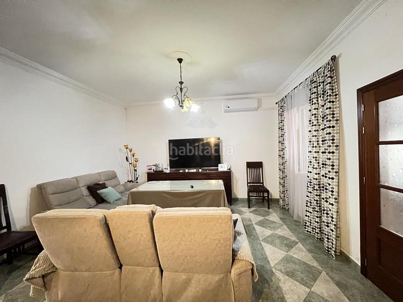 Foto f3e2d3a1-1572-4803-a1fd-42e9451ecafd. Casa en exclusiva, casa con piso en planta alta en Alameda