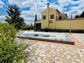 Casale in Centro. Casa de campo con parcela cerca de antequera busca propietario
