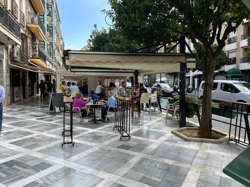Foto cdda981a-1c21-482b-bac5-f35b97bce7fc. Local comercial a Centro Antequera