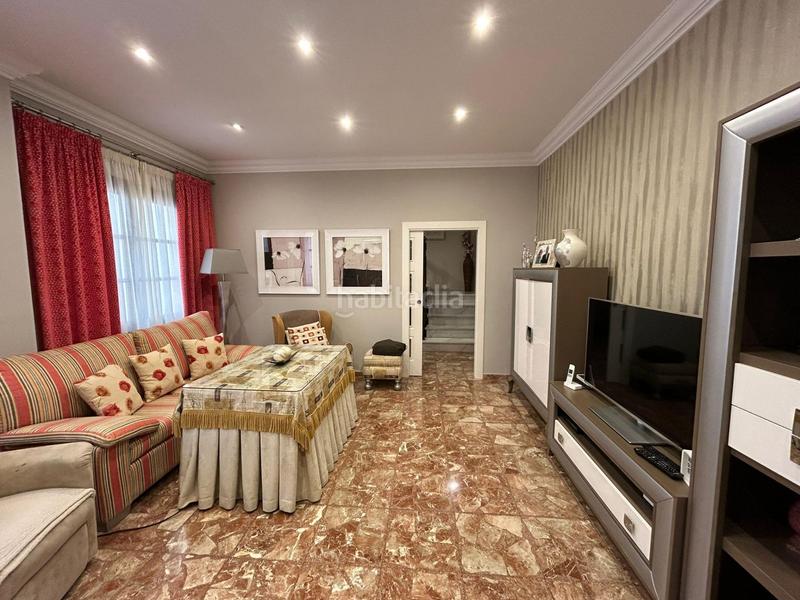Foto 1e2b43ca-5129-4b2a-a517-dd0a7aa71f3f. Casa en exclusiva casa en zona centrica con cochera en Antequera