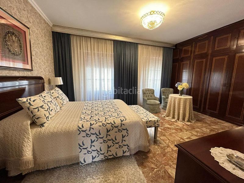 Foto 257e75f7-080c-4bff-a1d3-5cc3f5d9a19c. Casa en exclusiva casa en zona centrica con cochera en Antequera