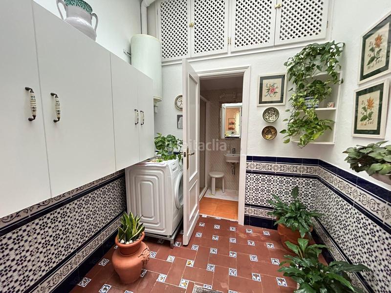 Foto 3bcf9c0f-de13-4359-8285-7bca9f623873. Casa en exclusiva casa en zona centrica con cochera en Antequera