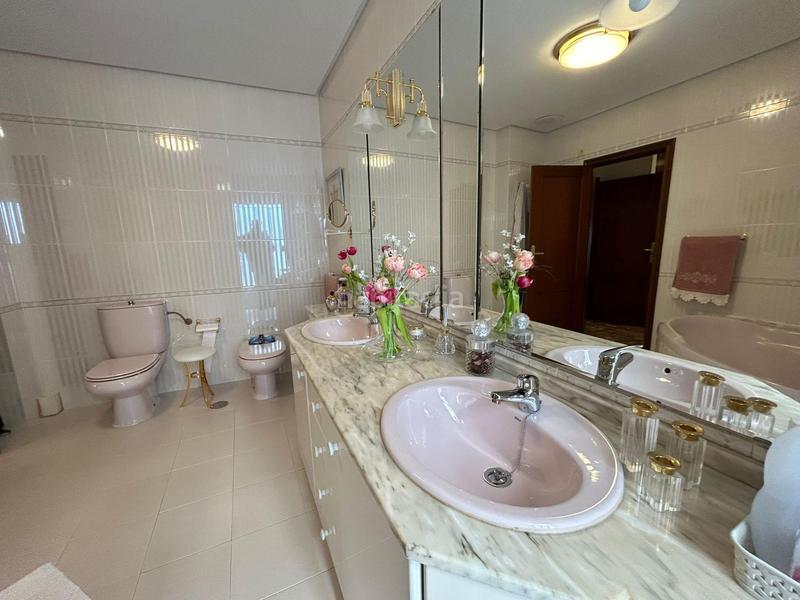 Foto 8d8caa32-2afe-4883-a950-e850e3541710. Casa en exclusiva casa en zona centrica con cochera en Antequera