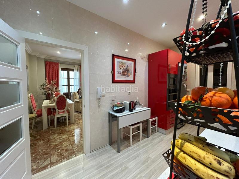 Foto a157dd7f-696a-4fde-98a4-388c723931b8. Casa en exclusiva casa en zona centrica con cochera en Antequera