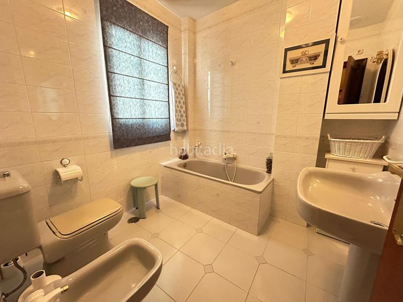 Foto b575d93a-5c6f-4cd4-ae57-c56f5d044043. Casa en exclusiva casa en zona centrica con cochera en Antequera