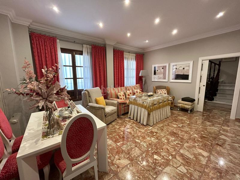 Foto fef5938e-84c6-40bb-93f3-7c8723599c94. Casa en exclusiva casa en zona centrica con cochera en Antequera